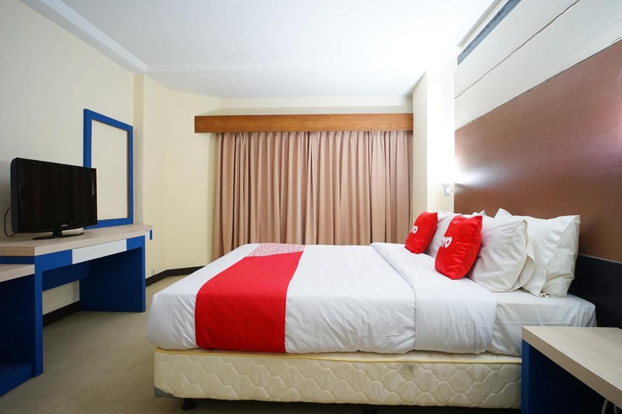 Collection O 1963 Hotel The New Benakutai Balikpapan  Exterior photo